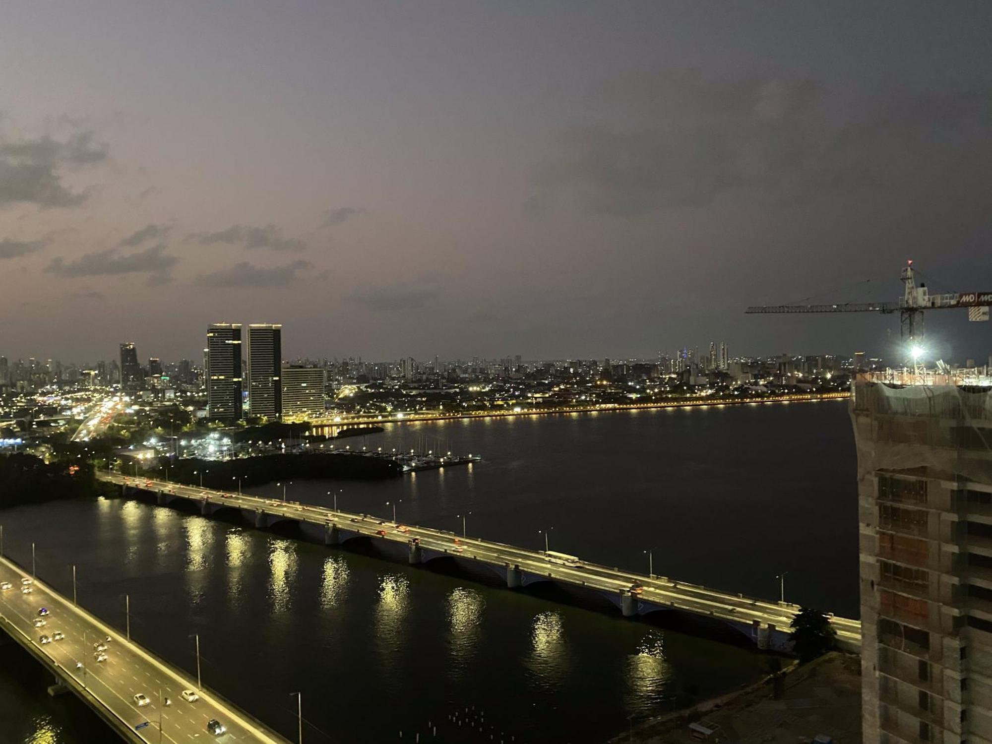 Flat Class Excelsior - Em Frente Ao Shopping Riomar